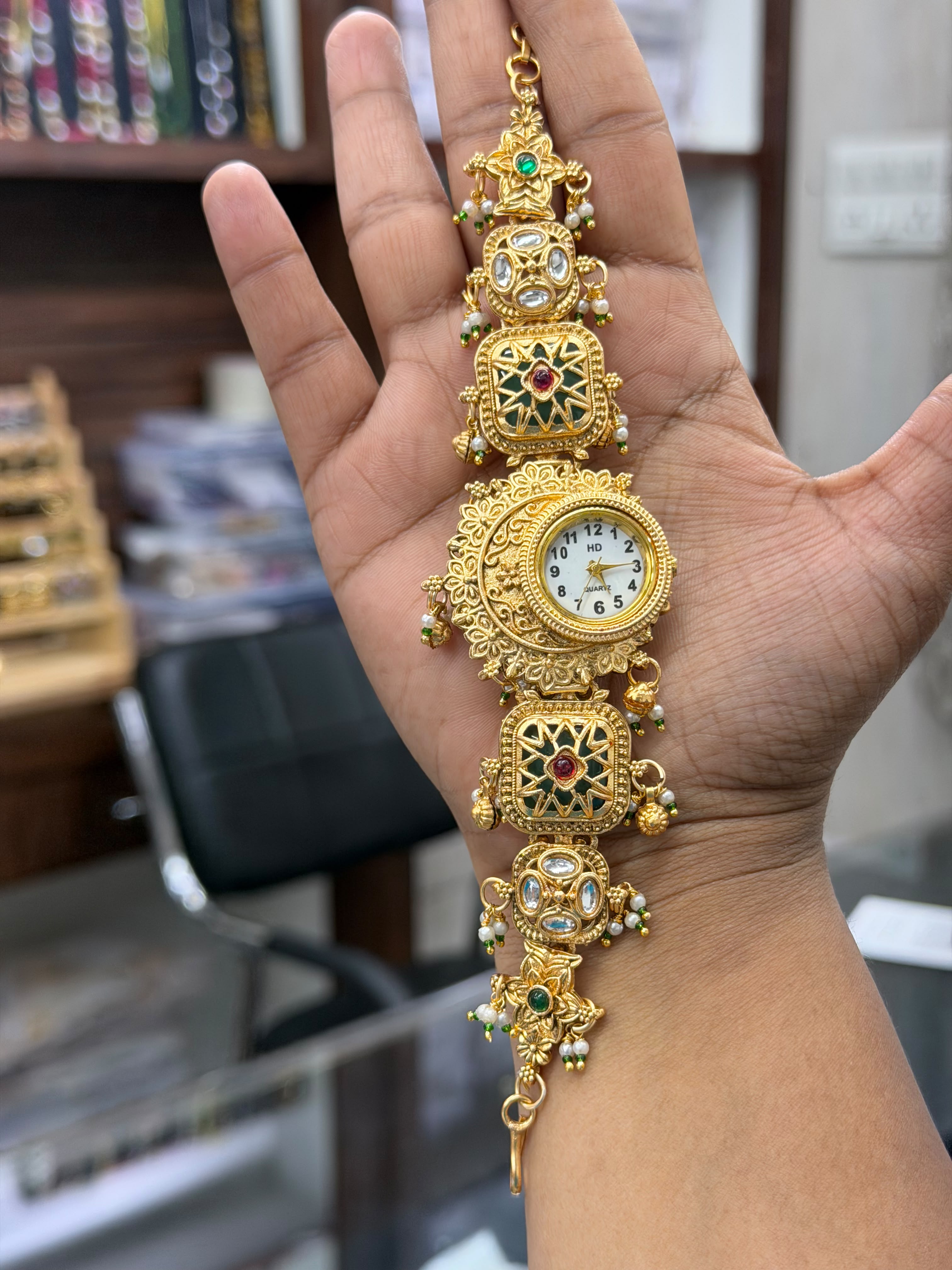 Heritage Premium Look Watch for Women