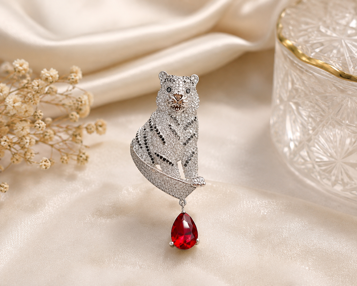 Luxury Crystal Tiger Brooch Pin